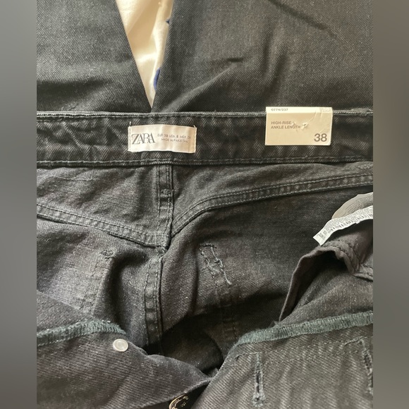 NWT Zara high rise black straight leg jeans - Picture 2 of 5